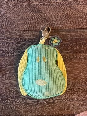 NEW Peanuts x
Whatever Makes You Happy! Snoopy Bag Charm Blind Box